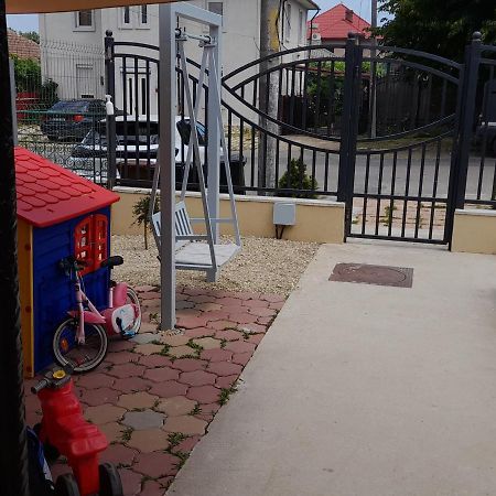 Casariana 4 Apartment เอโฟรีเอซูด ภายนอก รูปภาพ