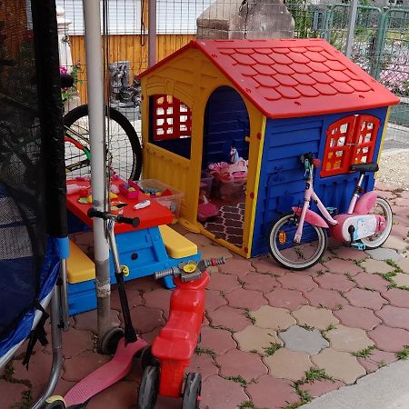 Casariana 4 Apartment เอโฟรีเอซูด ภายนอก รูปภาพ