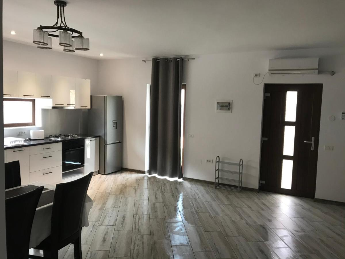 Casariana 4 Apartment เอโฟรีเอซูด ภายนอก รูปภาพ