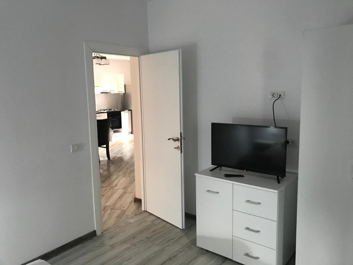 Casariana 4 Apartment เอโฟรีเอซูด ภายนอก รูปภาพ